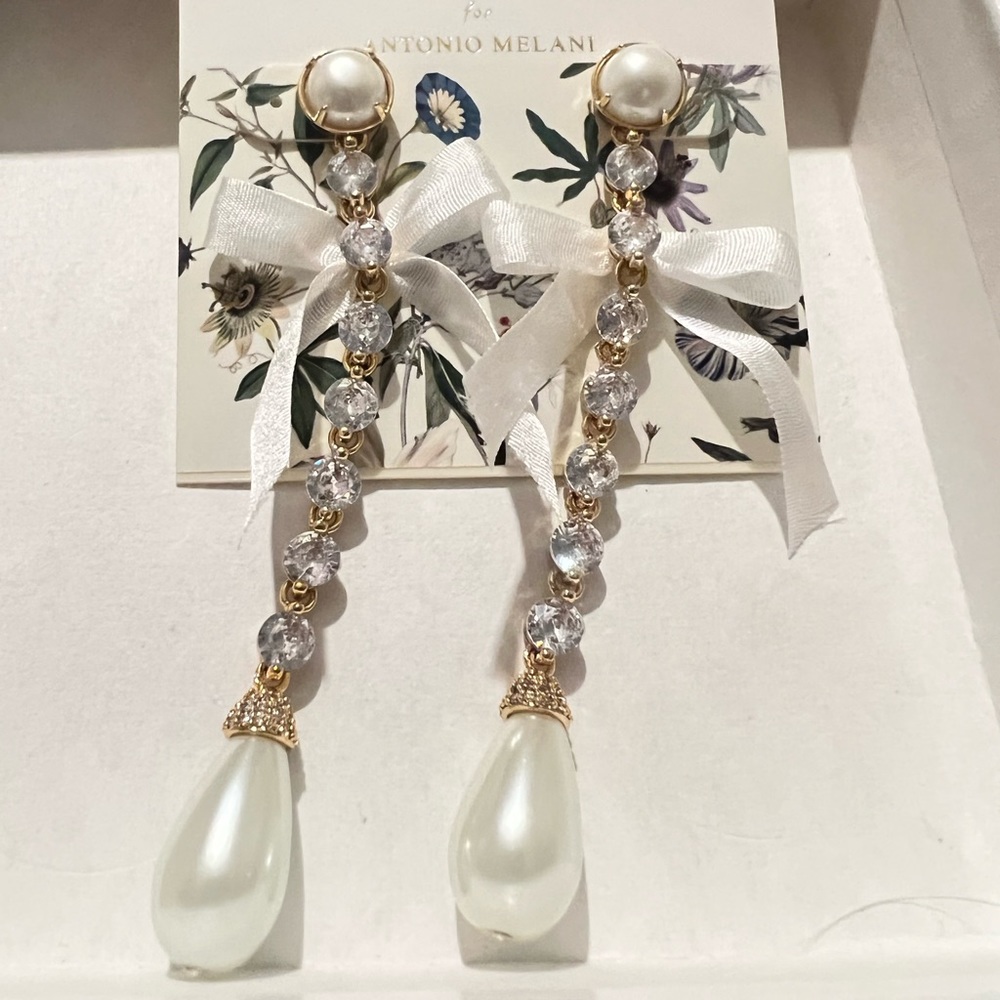 Nicola Bathie Annie Pearl CZ Ribbon Linear Statement Earrings